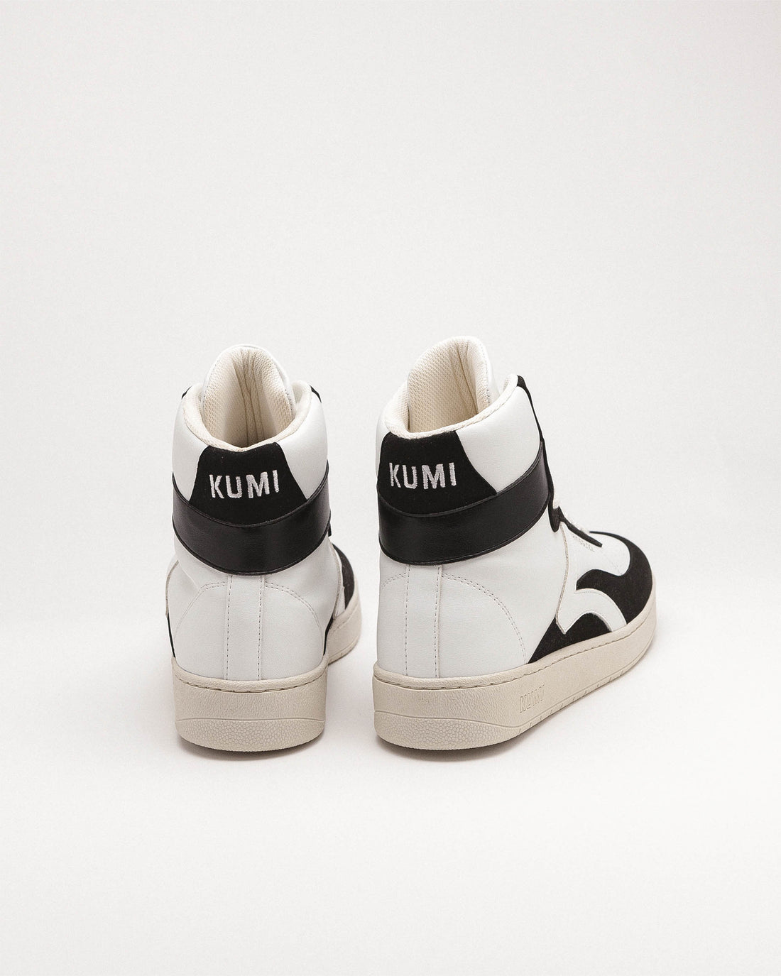 Hygge/22 High Top White Carbon