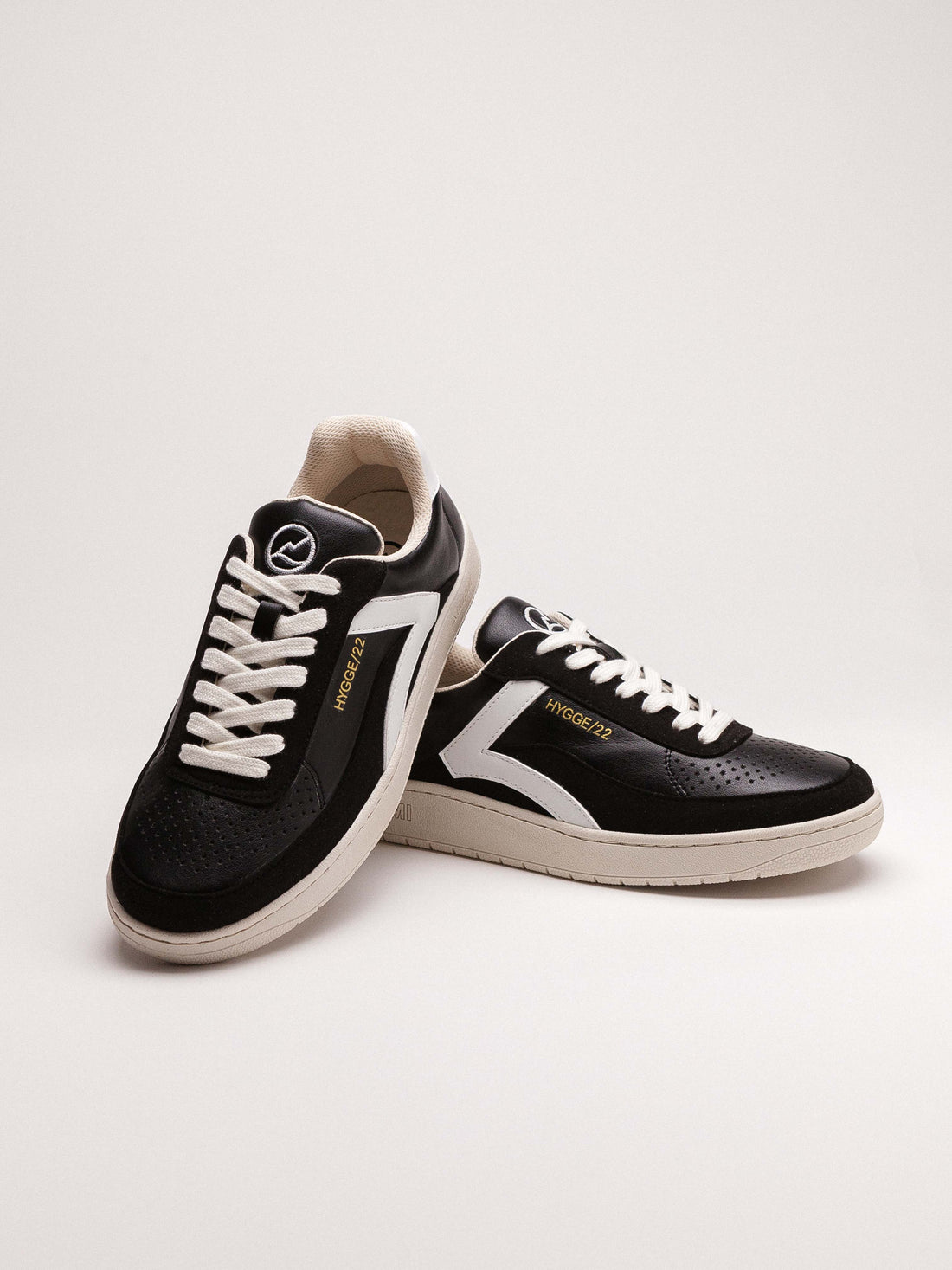 Hygge/22 Suede Carbon